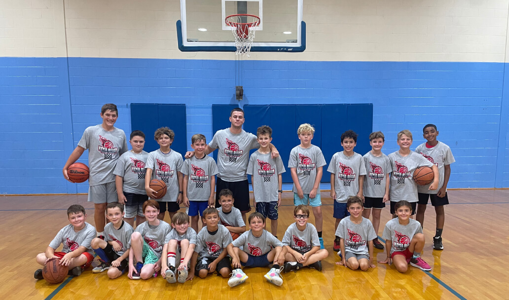 Born 2 Hoop players and coaches
